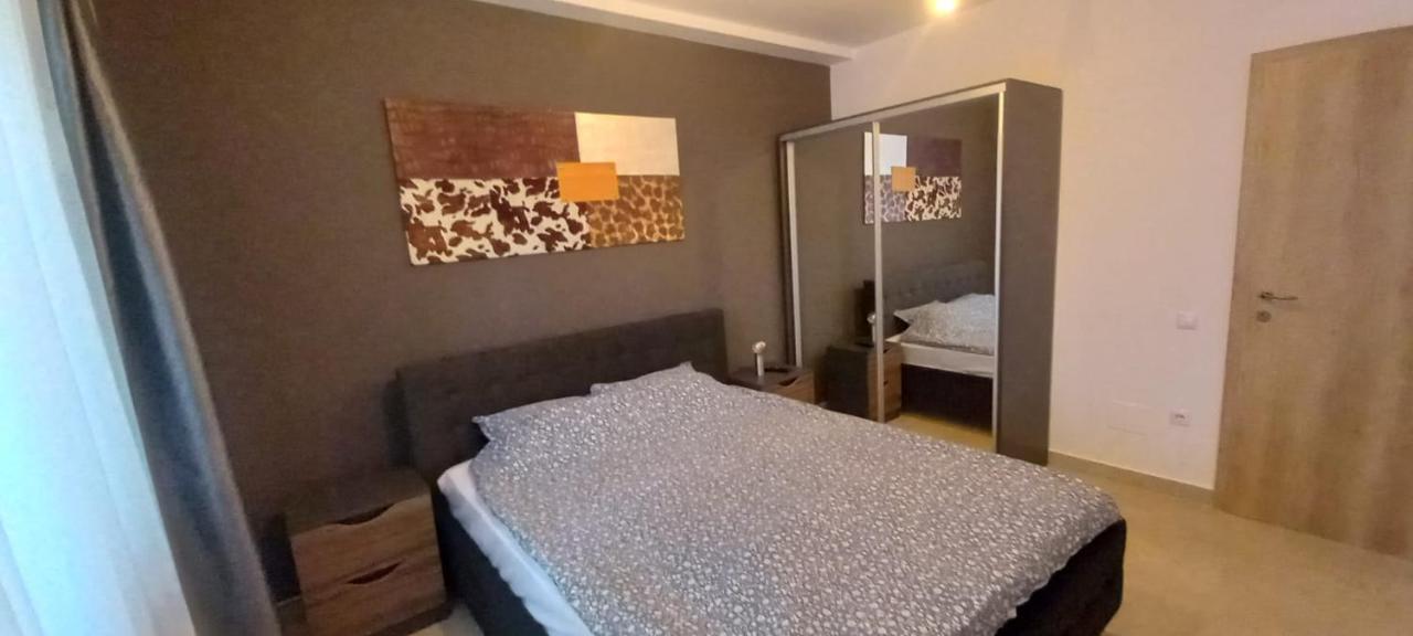 Tintoc Residence คลูจ-นาโปกา ภายนอก รูปภาพ
